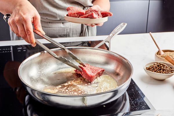 Vetstof kiezen om te bakken in roestvrij staal