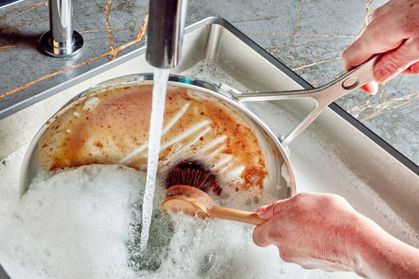 Onderhoud van een roestvrijstalen Demeyere pan