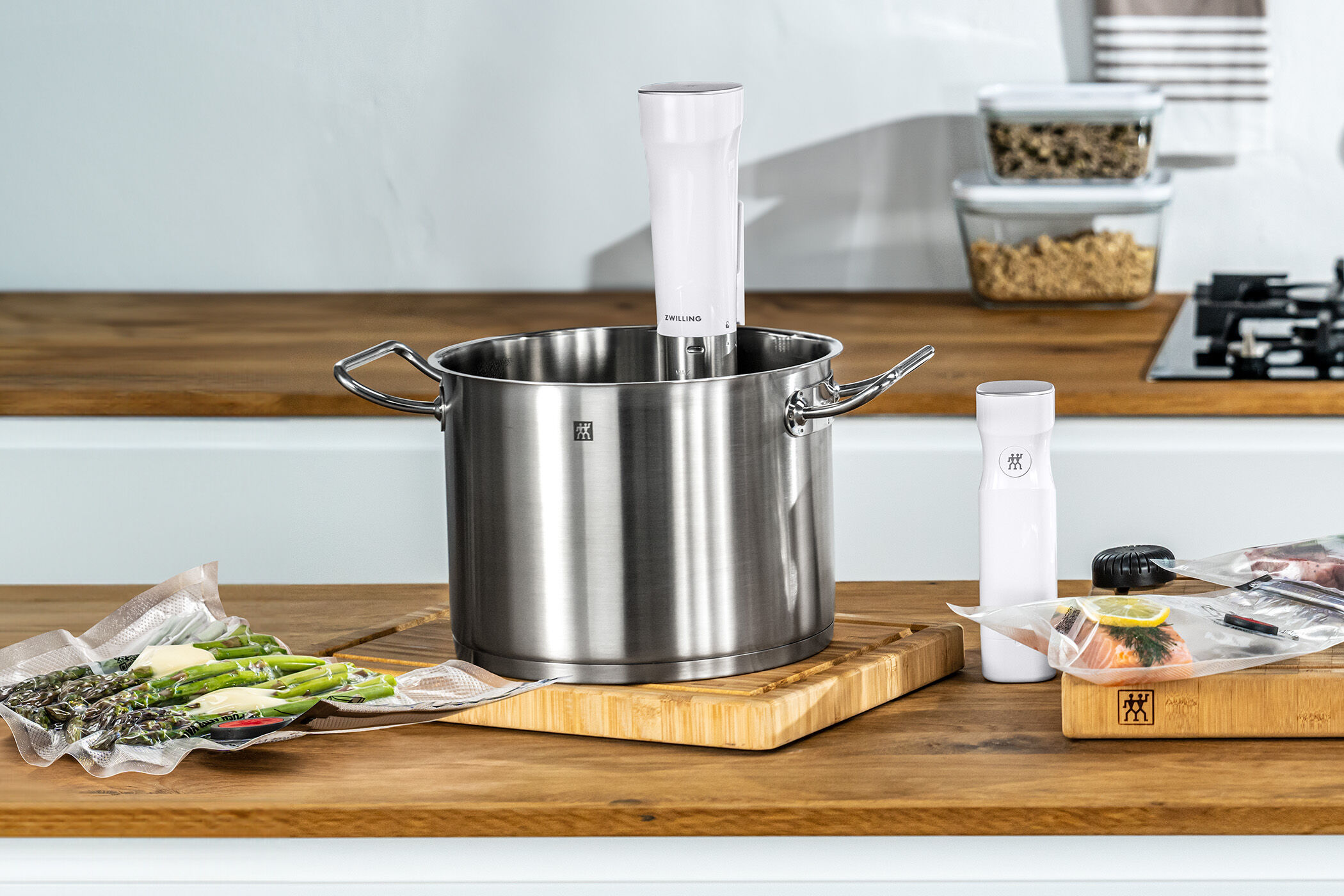 SOUS-VIDE – Vacuum sealed cooking made easy| ZWILLING.COM SOUS-VIDE – Vacuum sealed cooking made easy| ZWILLING.COM