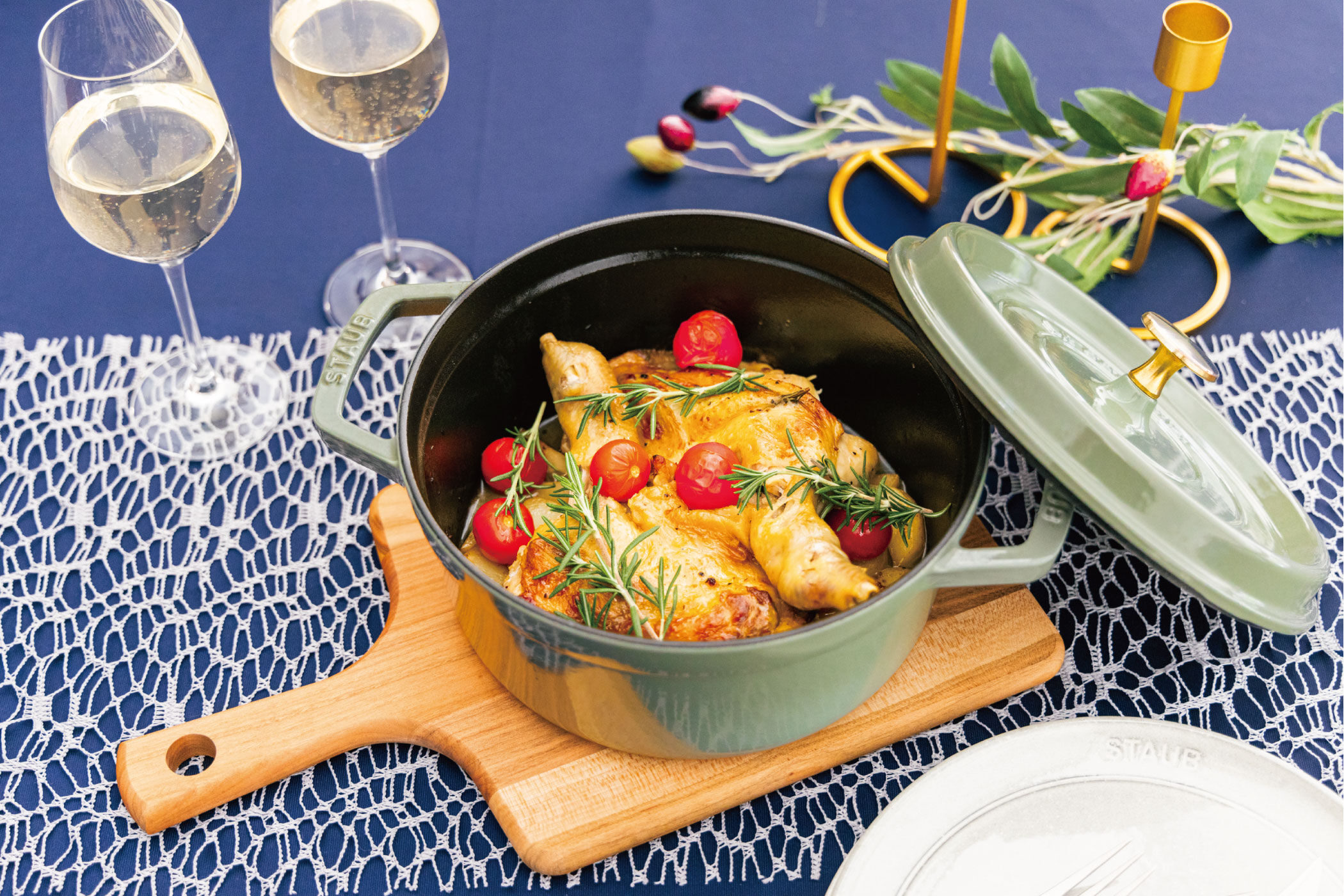 ストウブで作る「簡単・豪華！レモン香るローストチキン