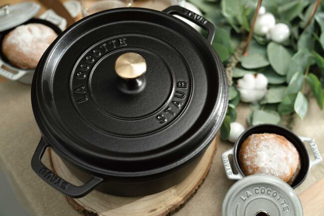 ストウブ(STAUB)鍋のサイズの選び方とおすすめの色 | ストウブ 