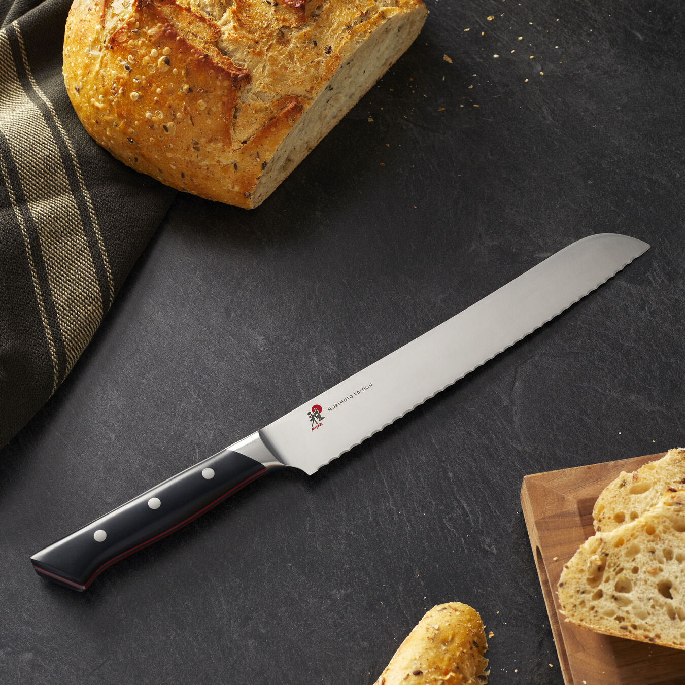 9.5-inch, Bread knife,,large 4