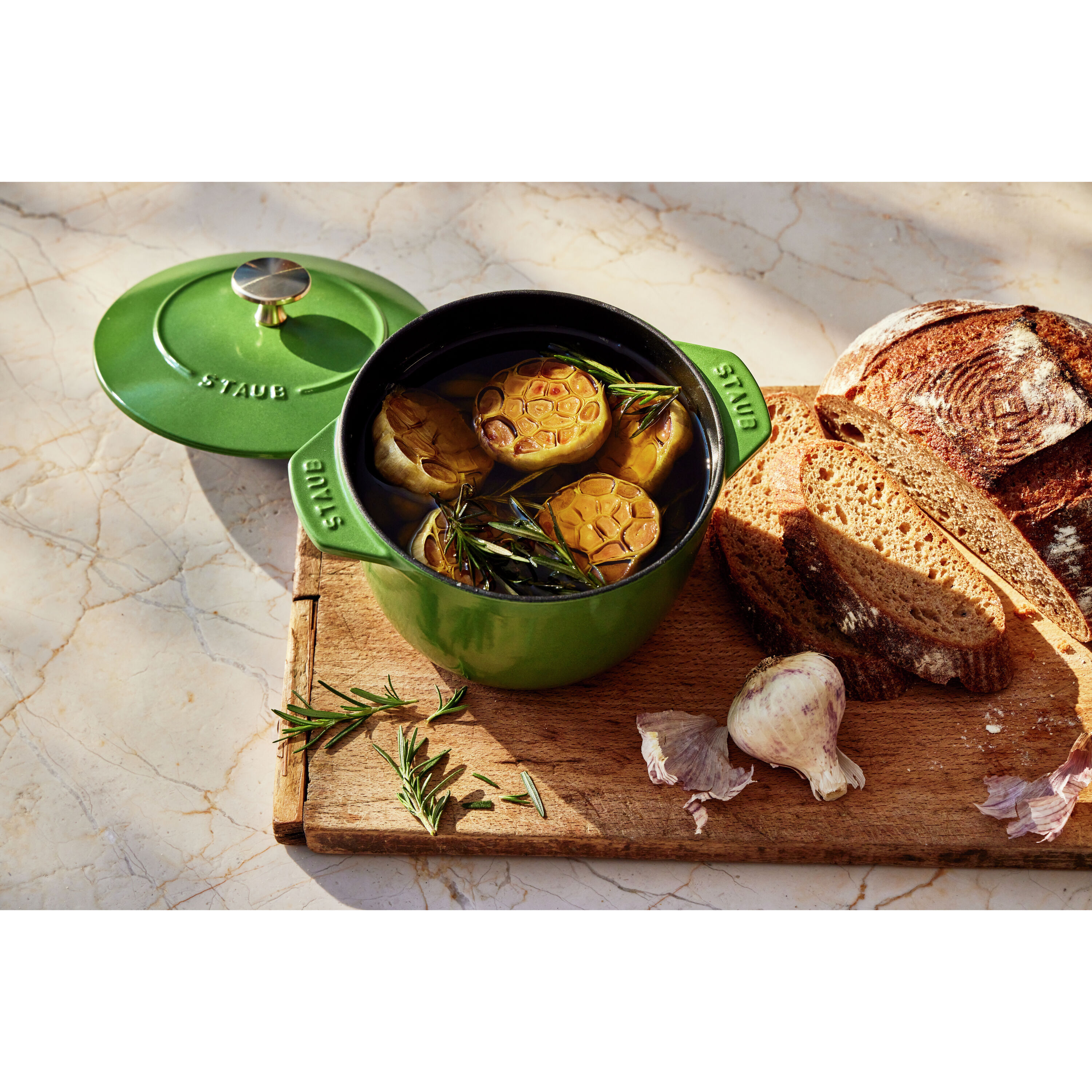 Cast iron STAUB Dutch Ovens in Green | ZWILLING.COM