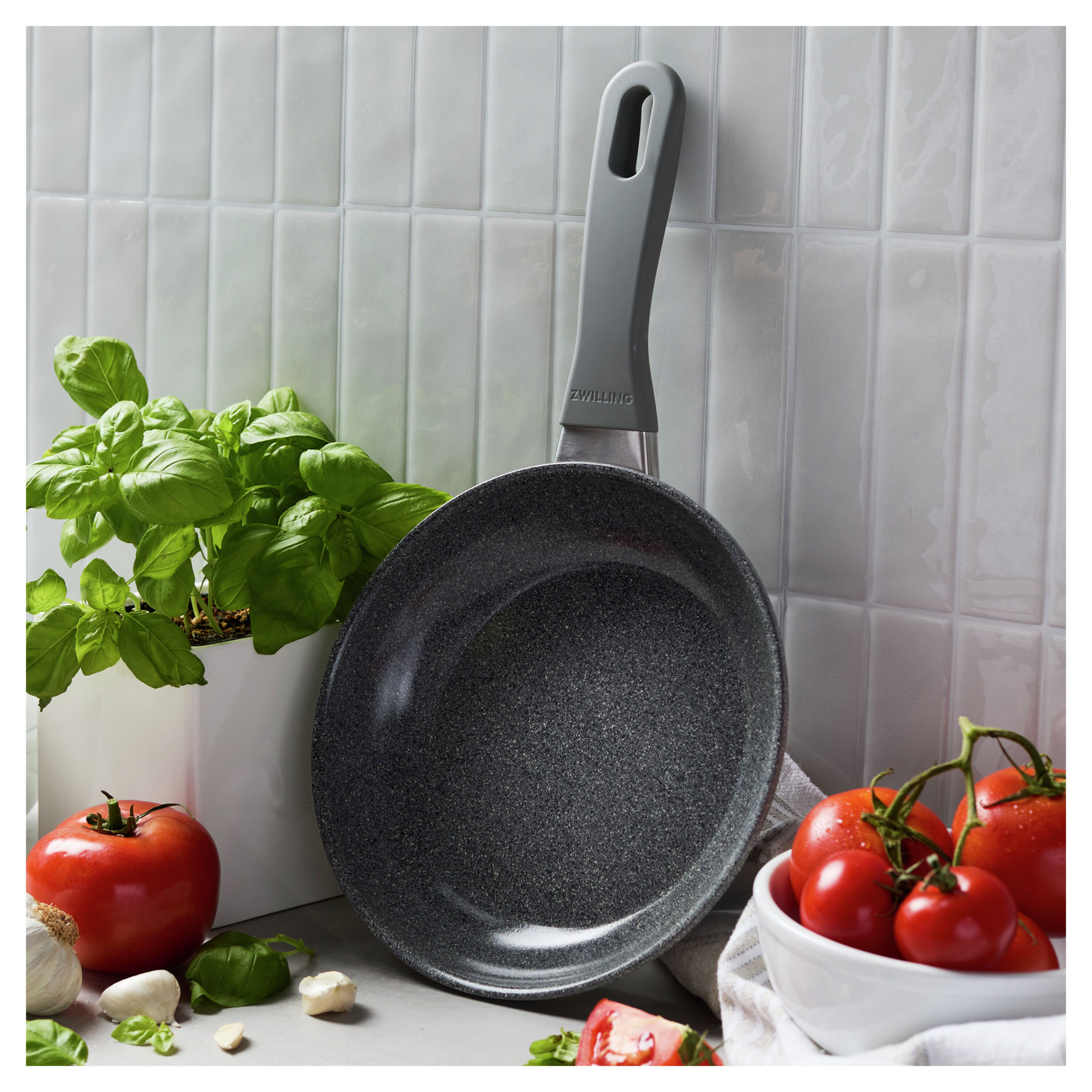 ZWILLING Parma Plus Ceramic Aluminum Nonstick Fry Pan - Thumbnail 4