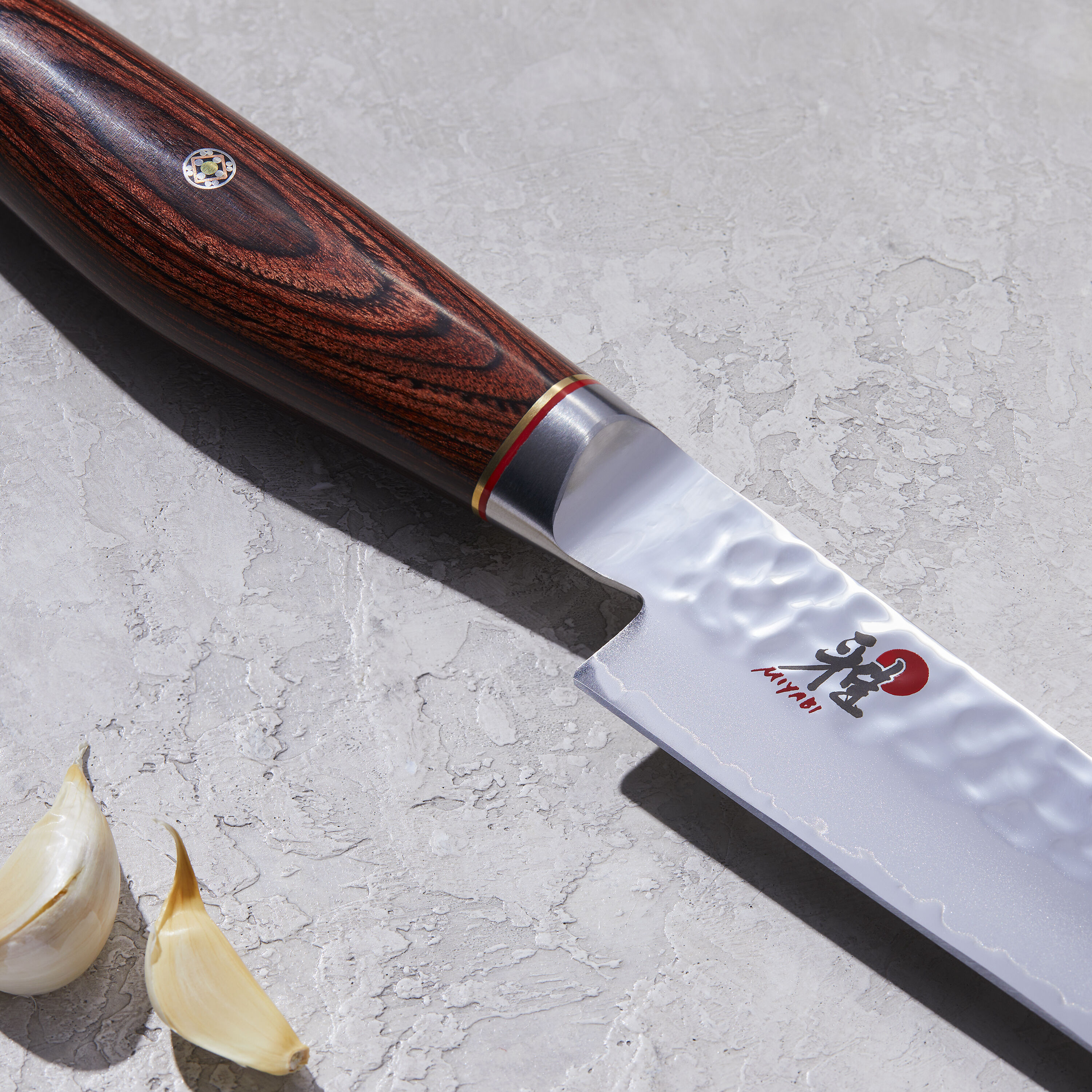zwilling雅6000mctロッキング三徳　希少！タイムセール！ MIYABI Artisan 6000MCT knives | ZWILLING.COM