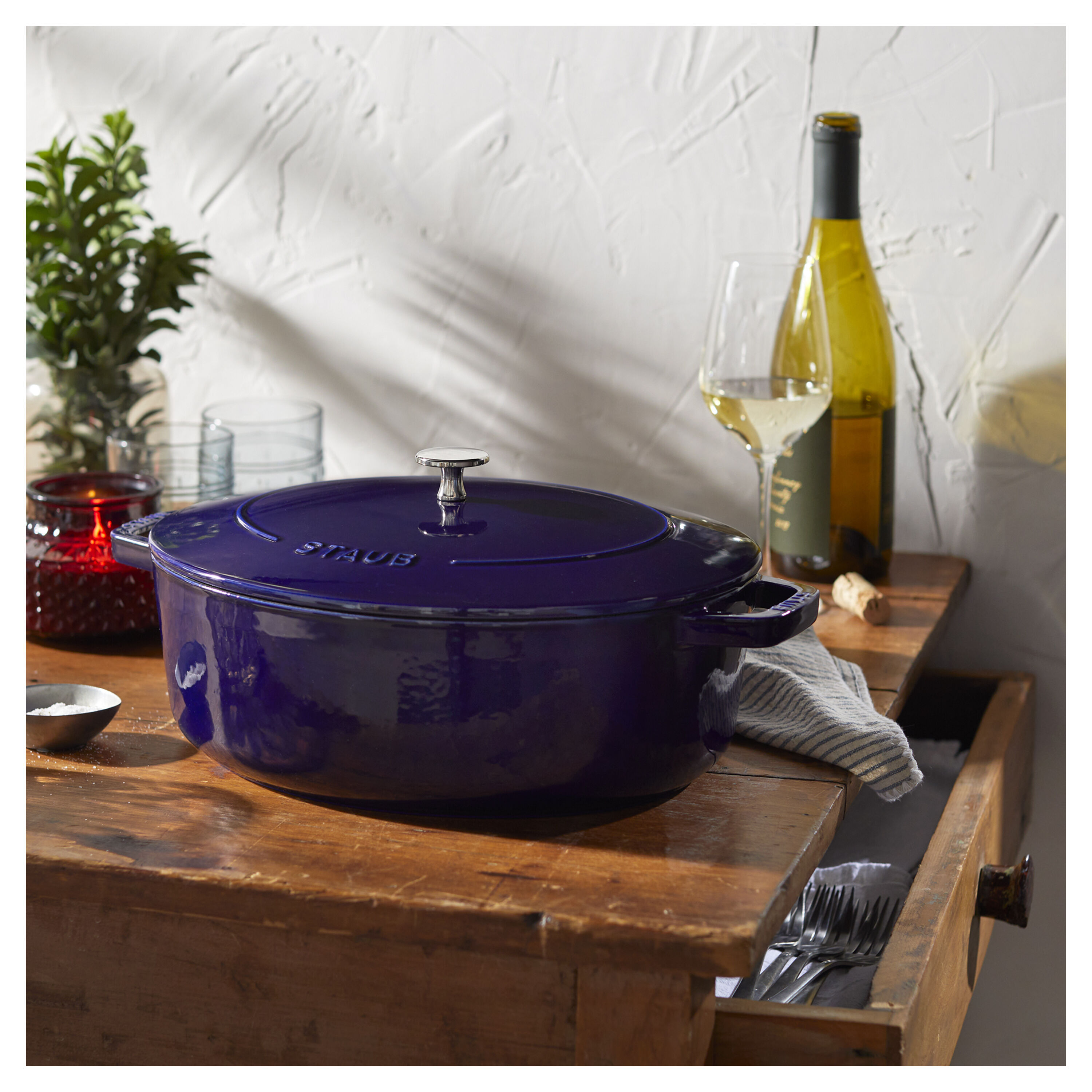 Buy Staub Cast Iron French oven | ZWILLING.COM