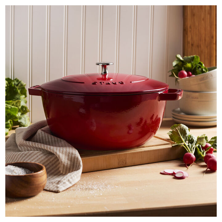 La Cocotte, 4.8 l cast iron round French oven, cherry, large 4