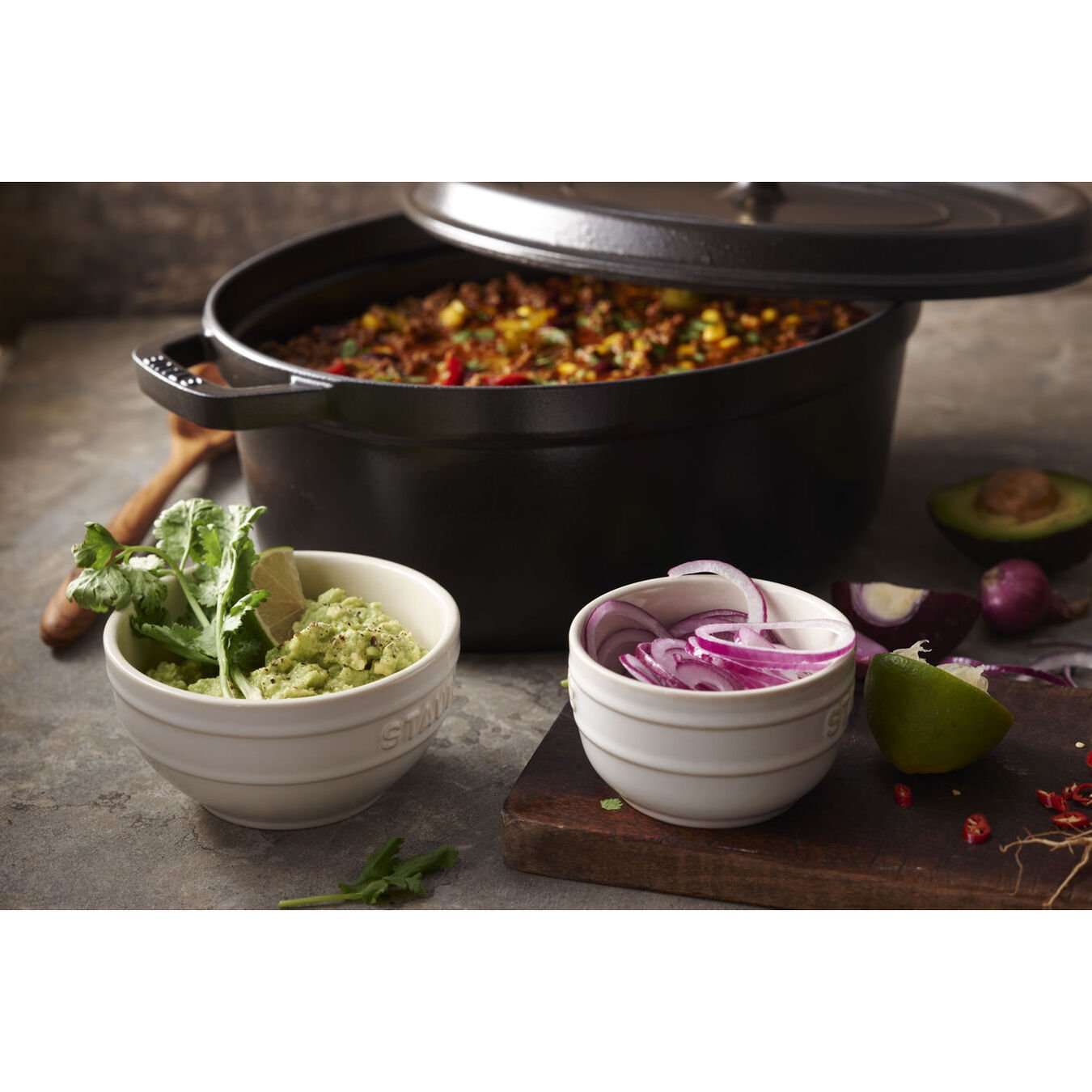 12 l cast iron oval Cocotte, black - Visual Imperfections,,large 5