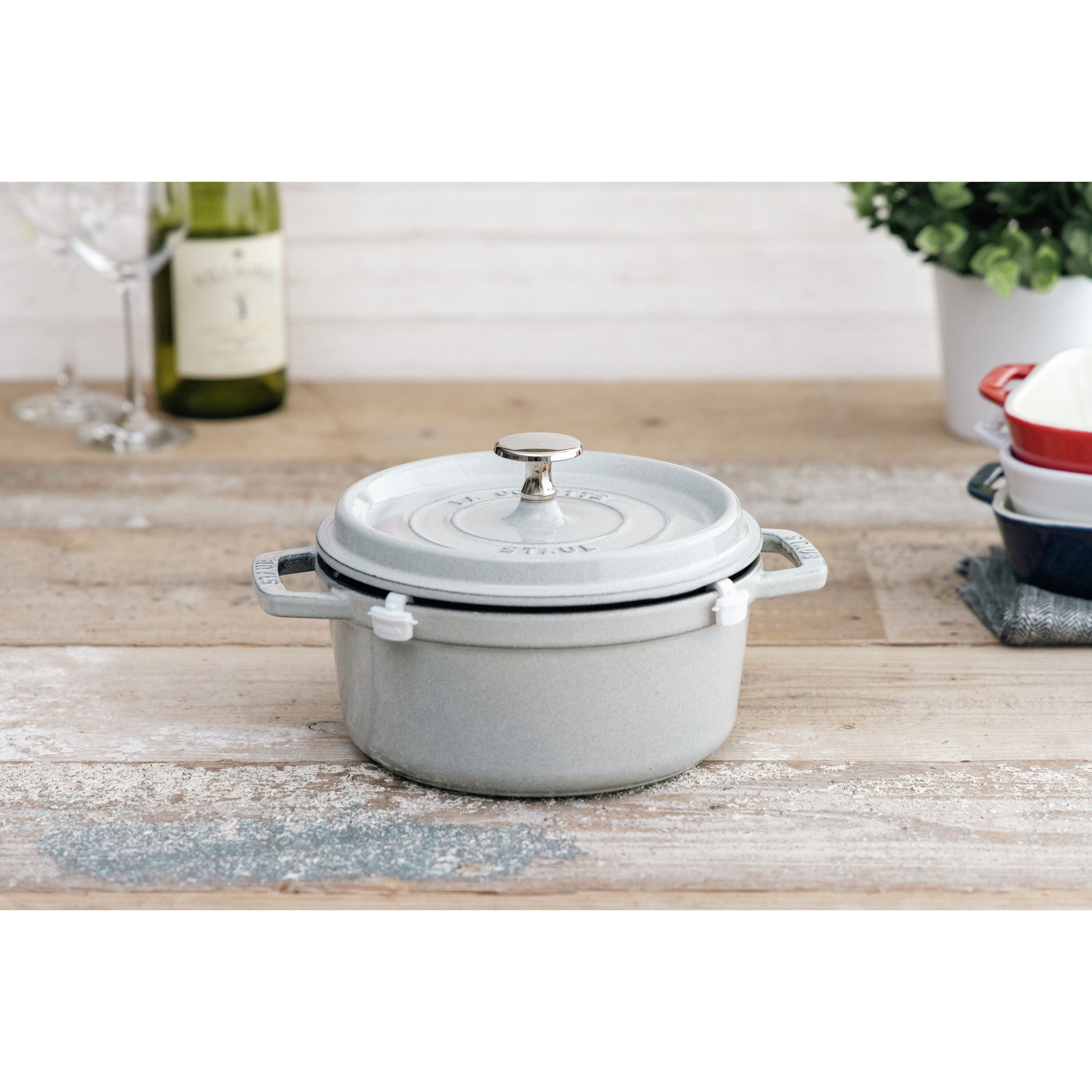 750075324.jpg?sw=720&sh=720&sm=fit