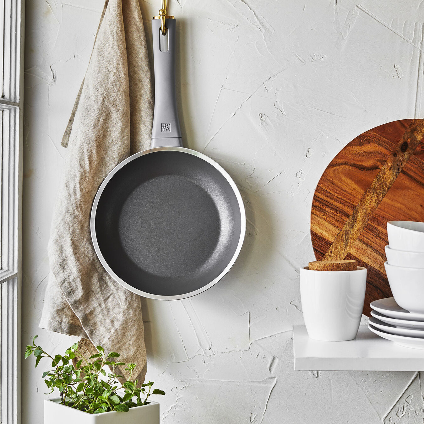 ZWILLING Madura plus Slate 8inch, aluminium, Nonstick, Frying pan