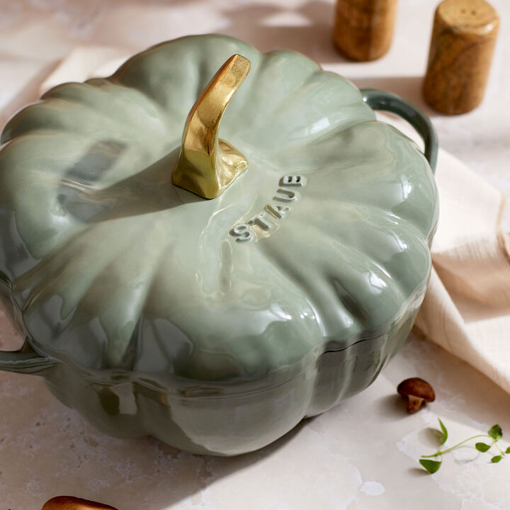 La Cocotte, 3.25 l cast iron pumpkin Cocotte, eucalyptus, large 2