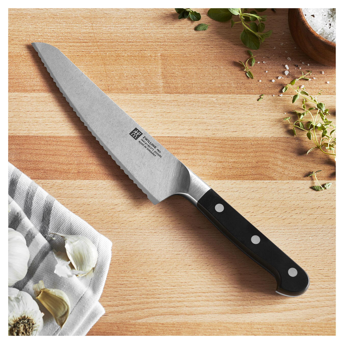 7-inch Deli Bread Knife, Serrated edge ,,large 7