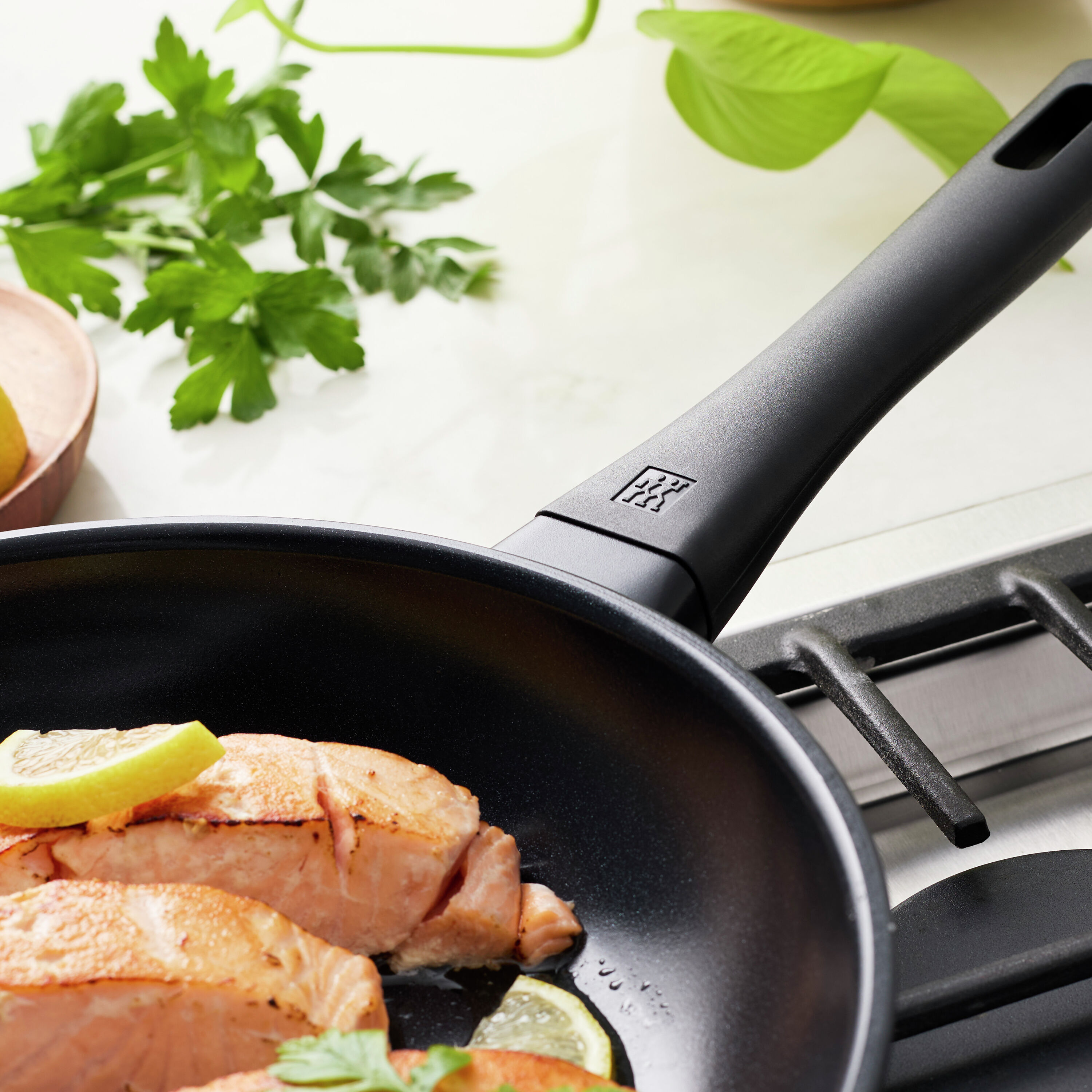ZWILLING Madura Plus Frying Pan - Thumbnail 4