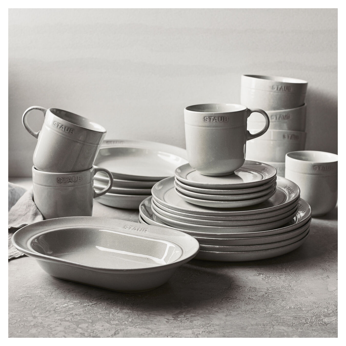 Buy Staub Dining Line Plate | ZWILLING.COM