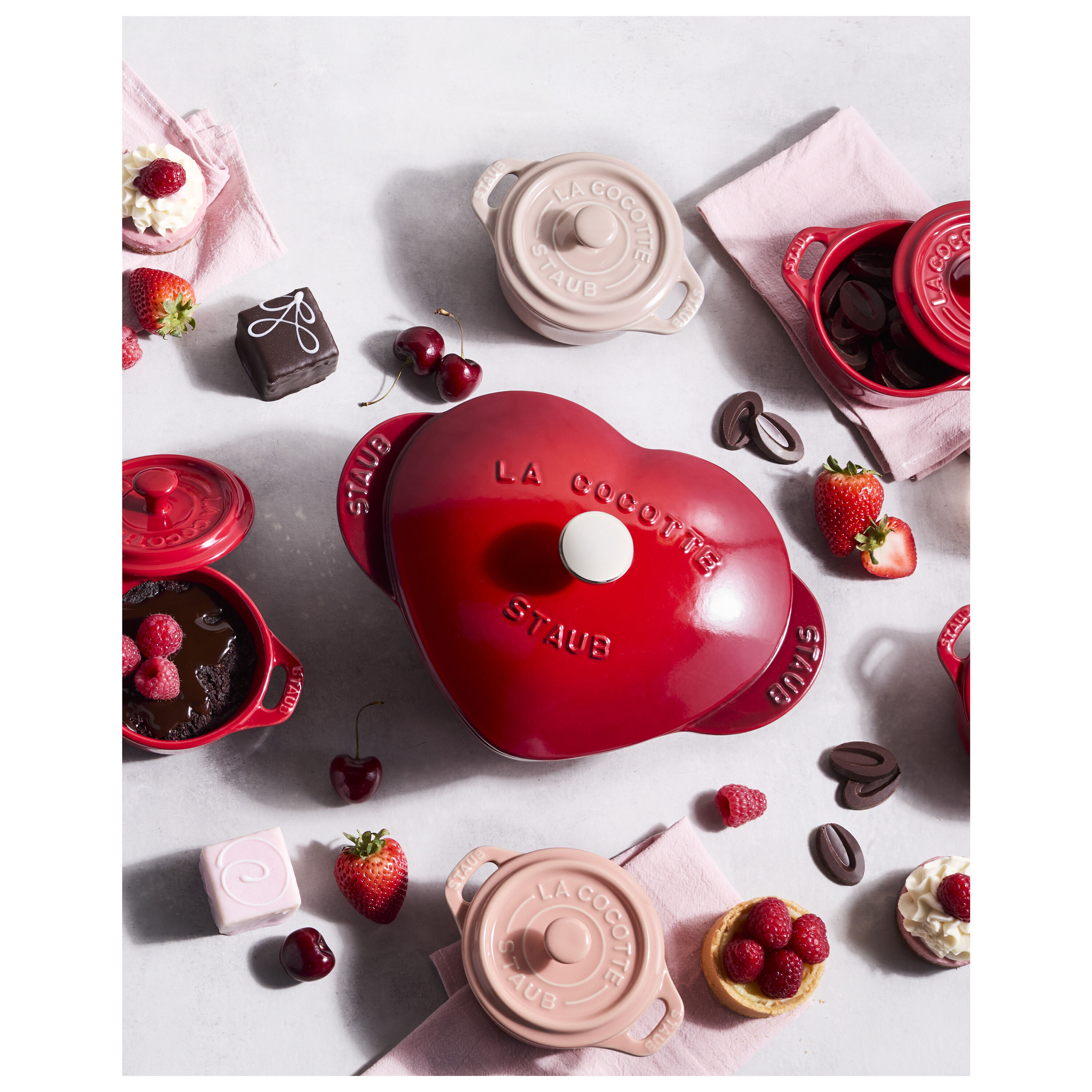 ハートココット　Staub 750072518.jpg?sw=720&sh=720&sm=fit