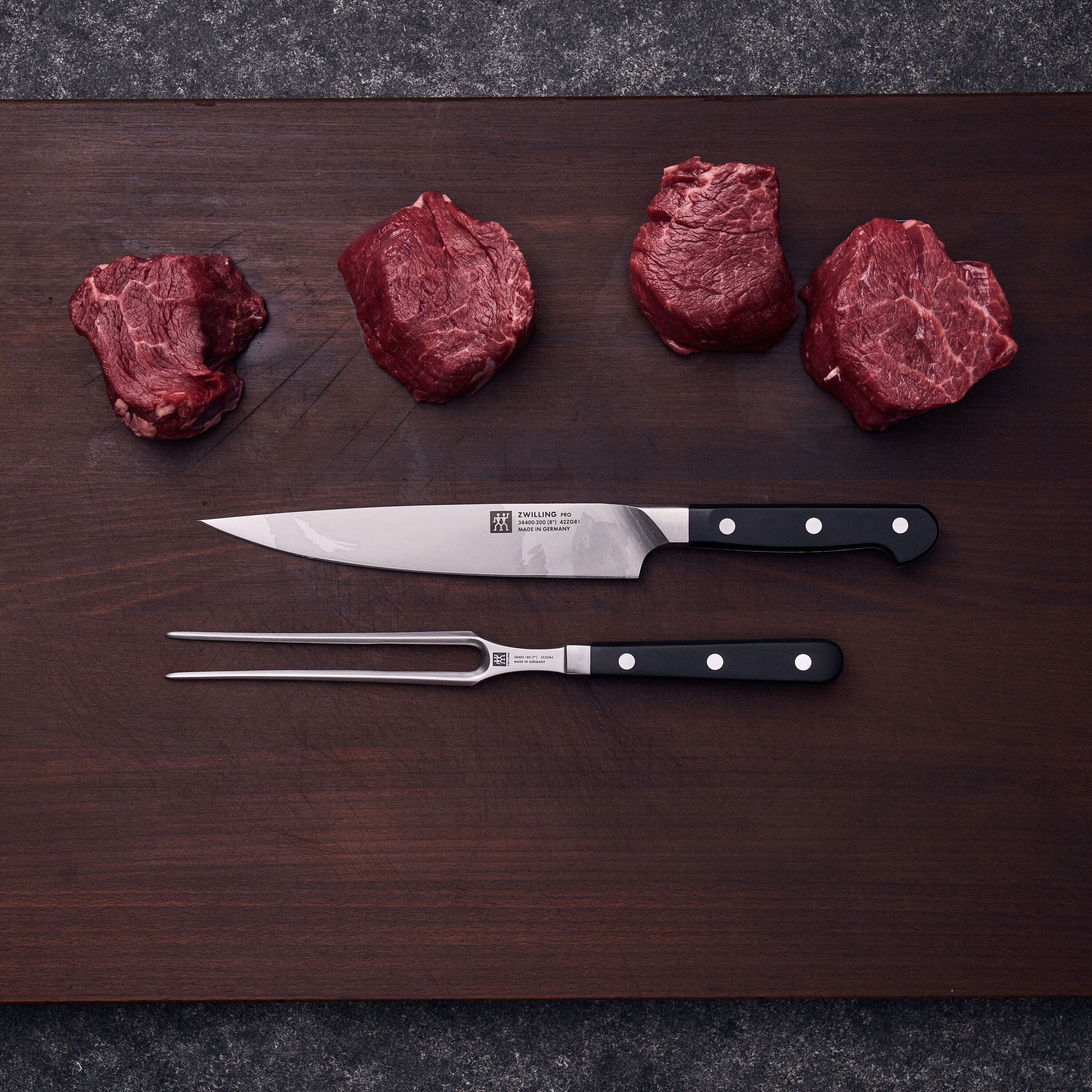 ZWILLING Pro 2-pc Carving Knife & Fork Set - Thumbnail 5