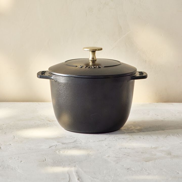 Cast Iron, 1.5 qt, Petite French Oven, black matte, large 2