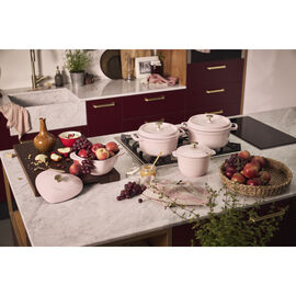 30 cm round Cast iron Saute pan with glass lid sorbet rose