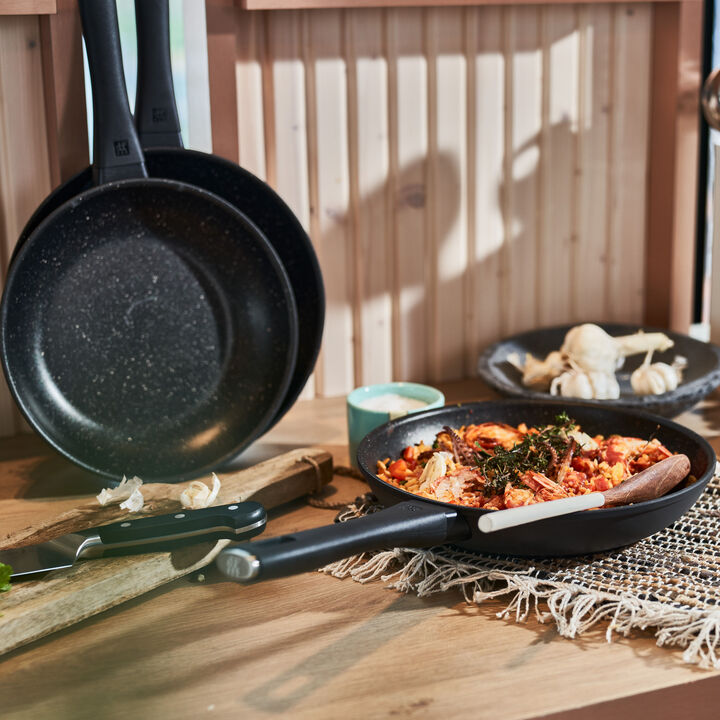 Bratpfannenset, 4-tlg. / 20/24/28 cm, Schwarz, Aluminium, large 2