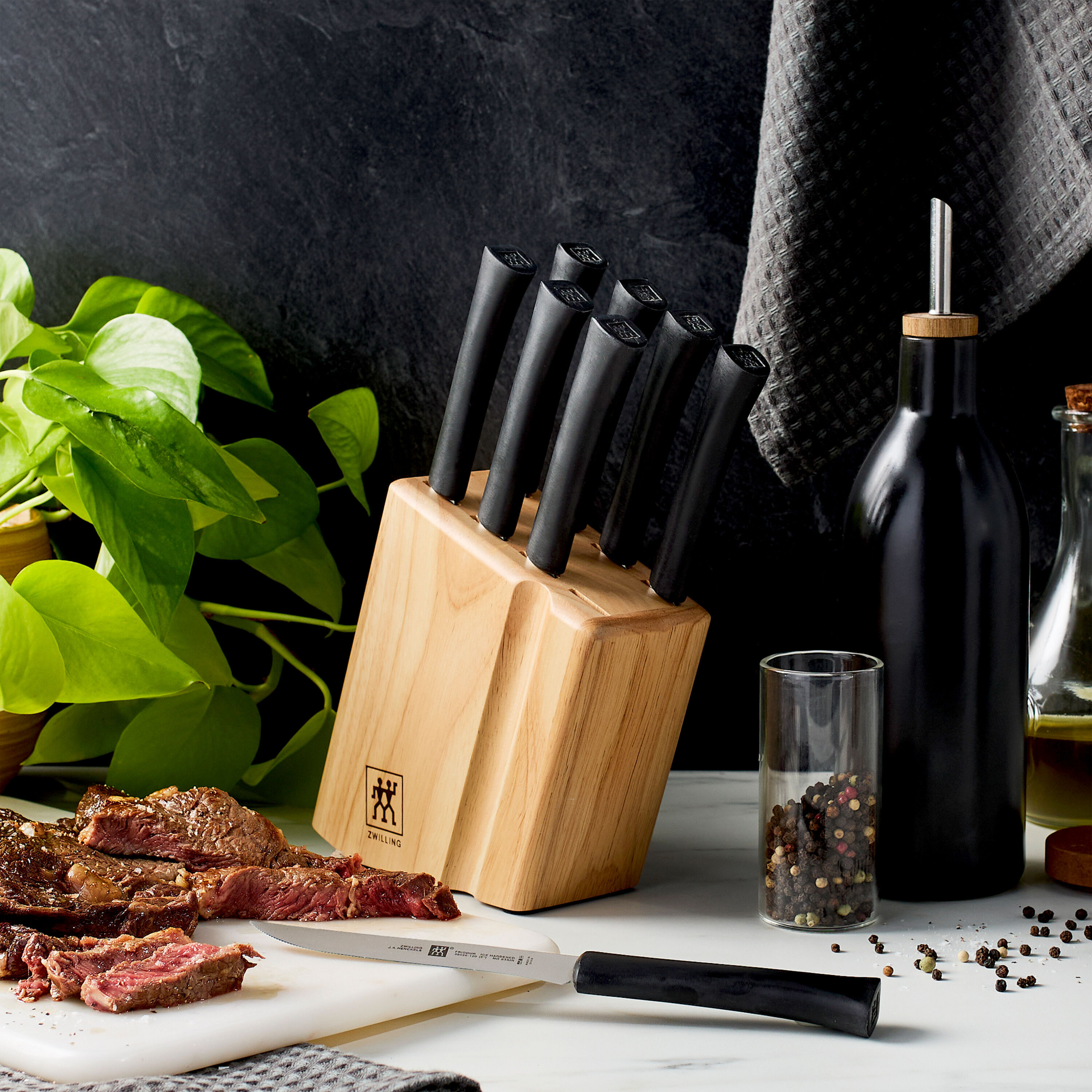 Buy ZWILLING Four Star | ZWILLING.COM