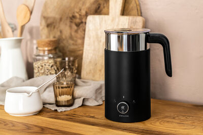 Milk frother, 400 ml, black