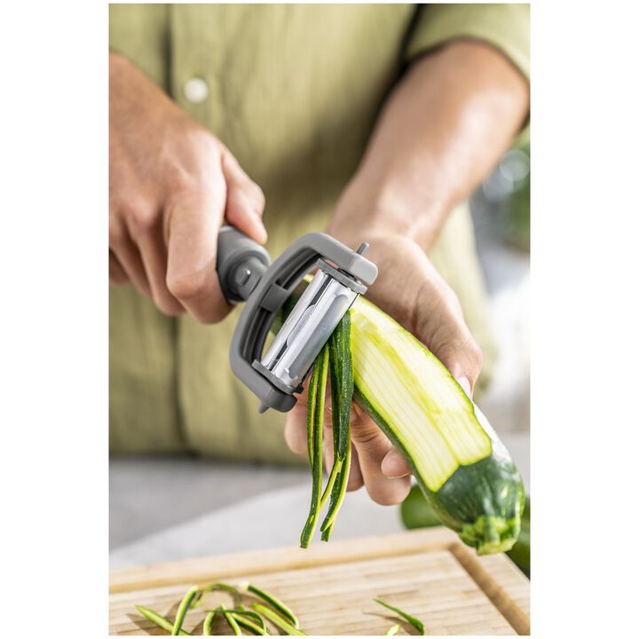 Buy ZWILLING Z-Cut 5-in-1 peeler | ZWILLING.COM