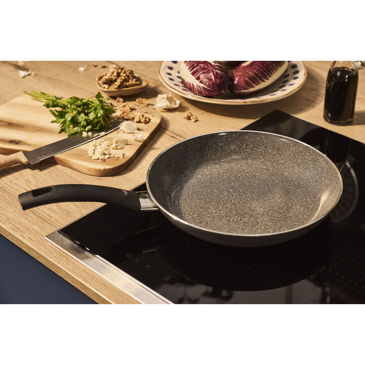 Bologna Ceramic, 28 cm / 11 inch aluminum Frying pan, large 3