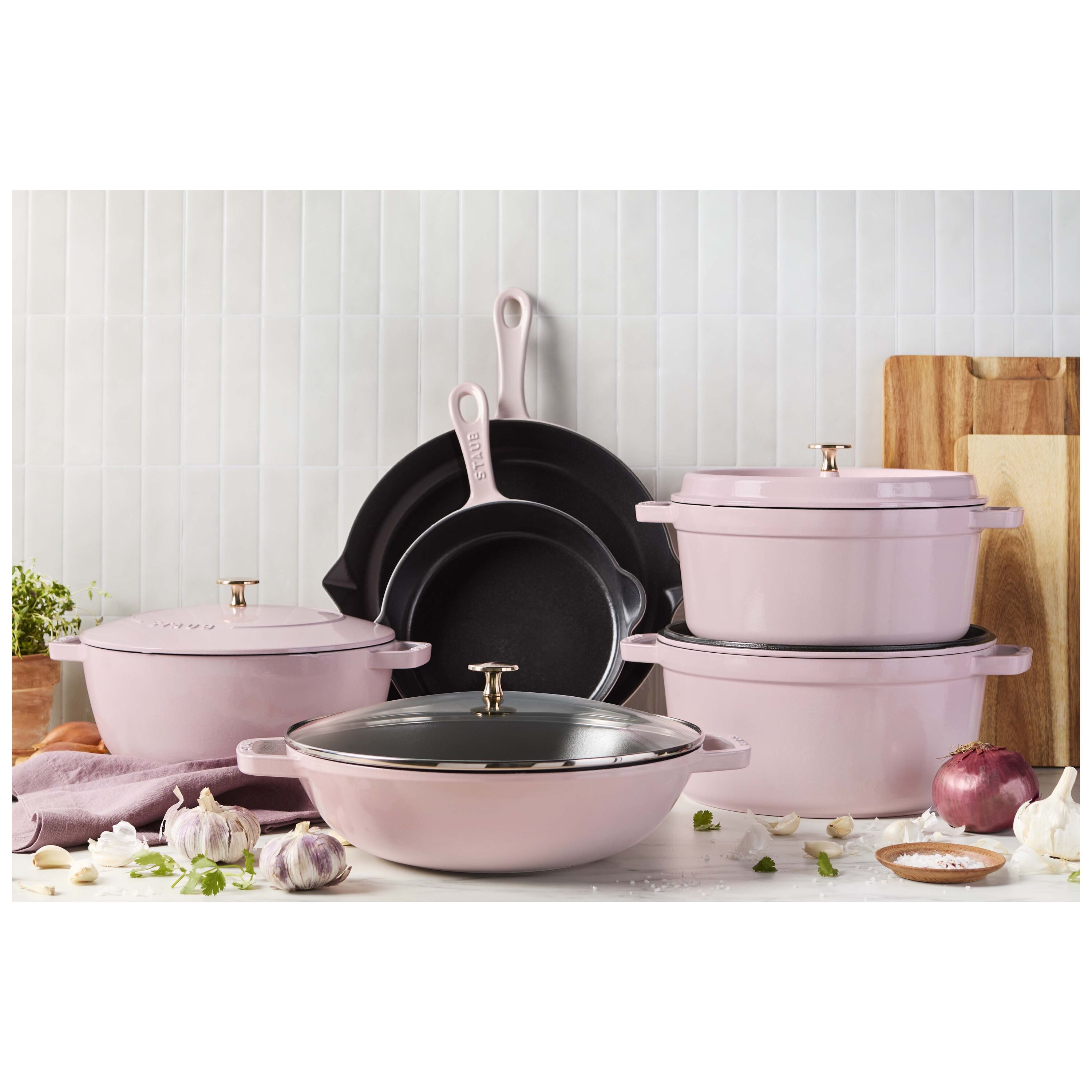 Buy Staub Cast Iron French oven | ZWILLING.COM