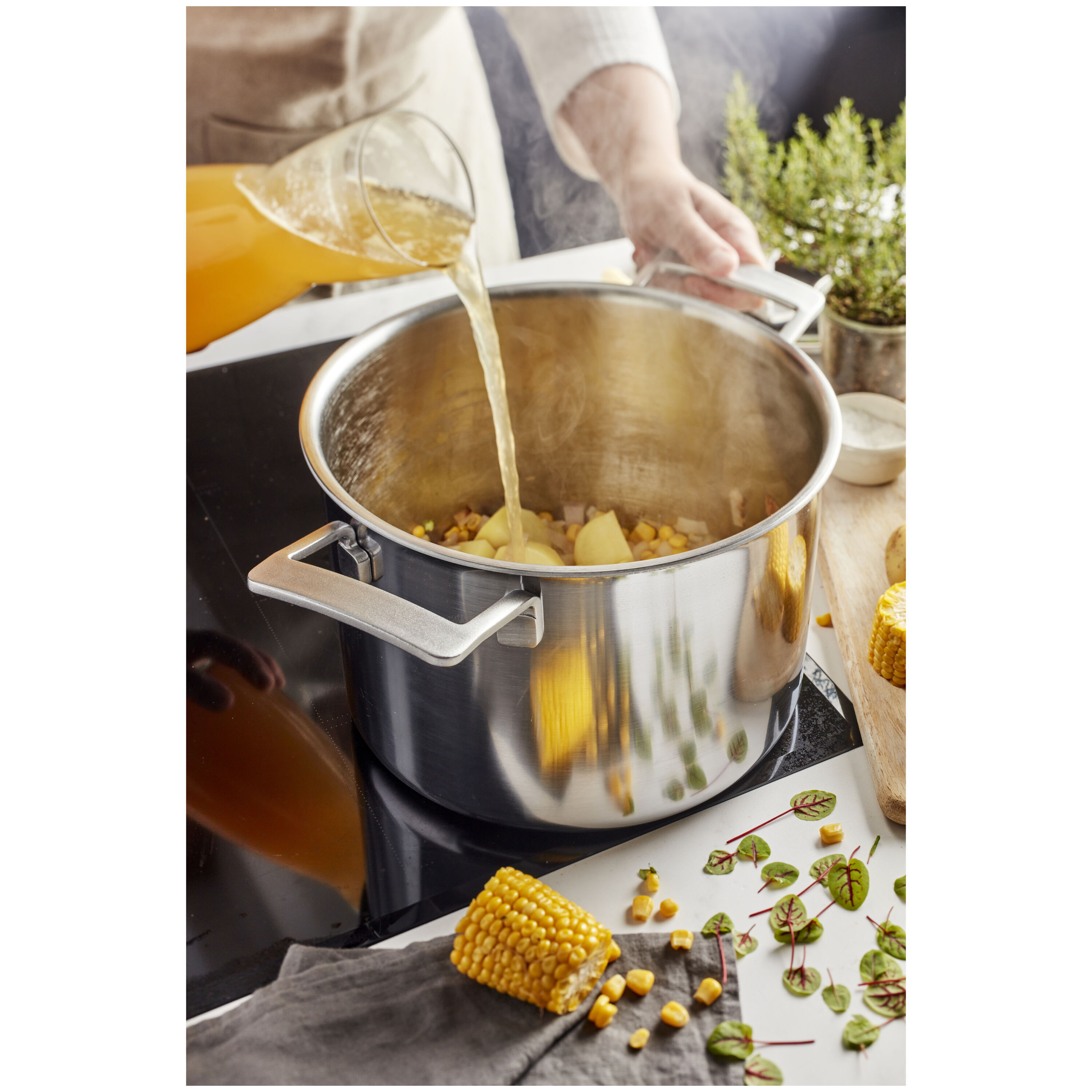 Demeyere Industry 5 Soeppan met deksel 24 cm / 8 l - Industry 5 - Demeyere
