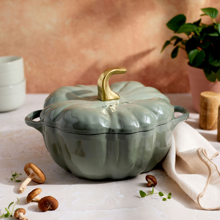 La Cocotte, 3.25 l cast iron pumpkin Cocotte, eucalyptus, large 4