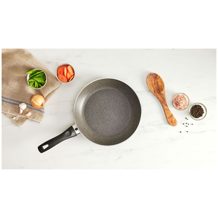 Bologna Granitium, 28 cm / 11 inch aluminum Frying pan, large 4