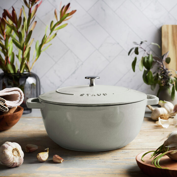 Cast Iron, 5.25 qt, Essential French Oven, white truffle, large 2