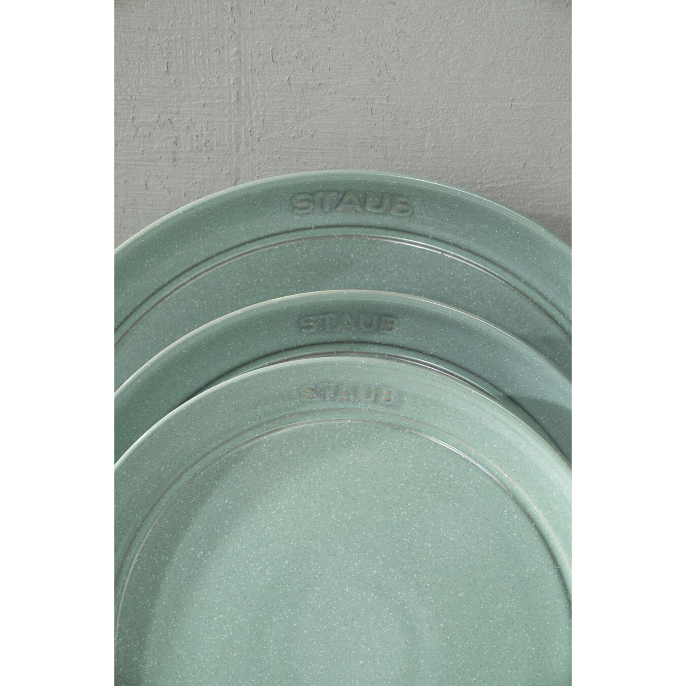 15 cm Ceramic Plate flat sage,,large 3