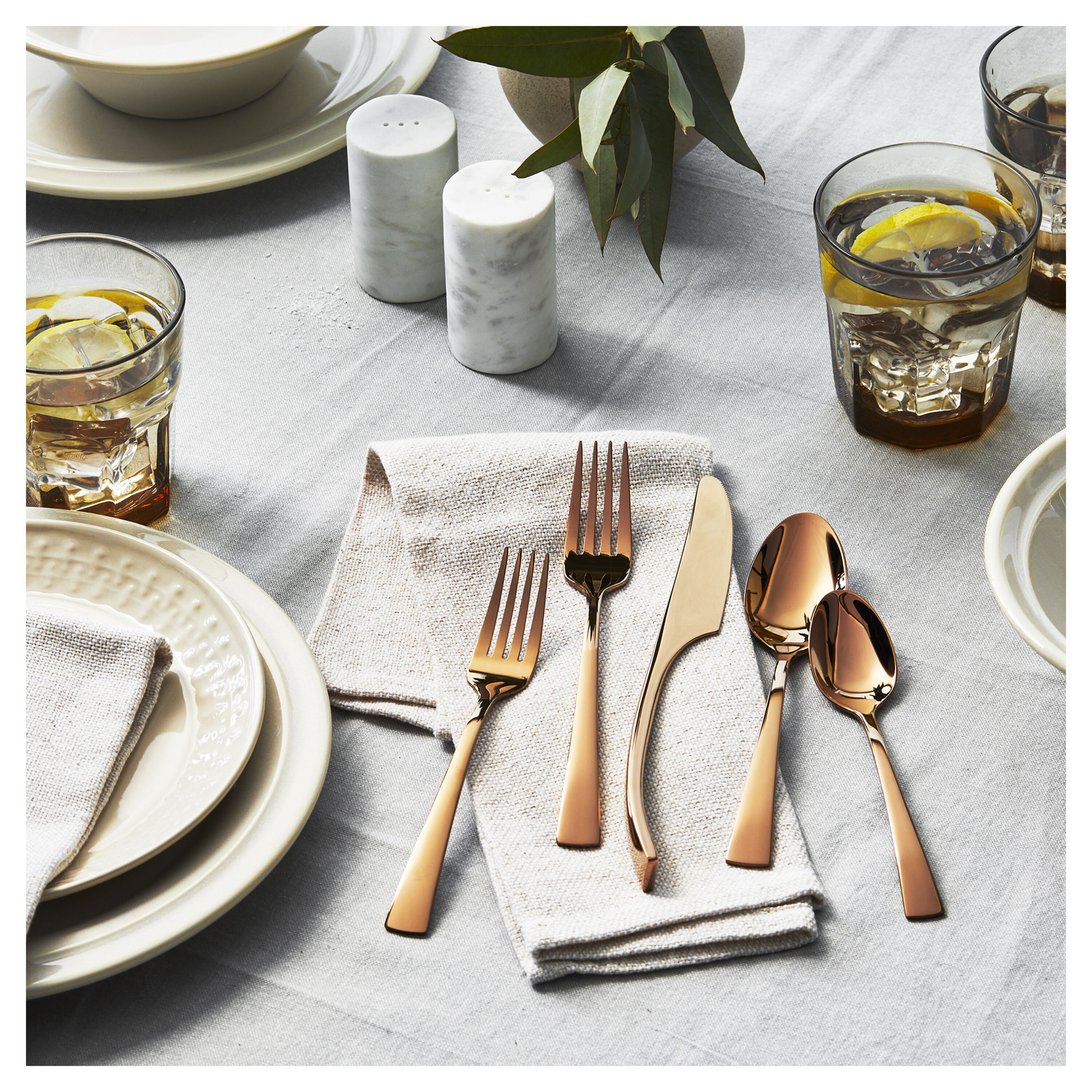 750054688.jpg?sw=720&sh=720&sm=fit