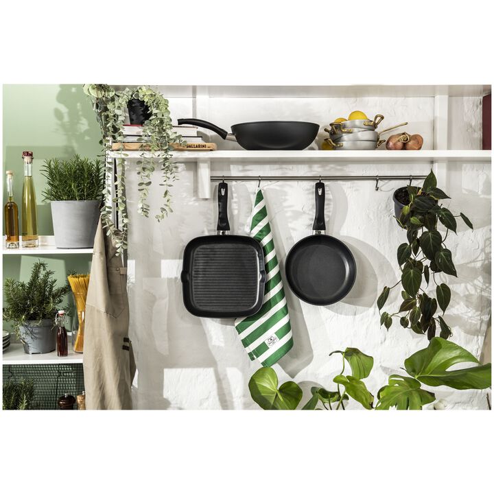 Rialto, 32 cm / 12.5 inch aluminum Frying pan, large 4