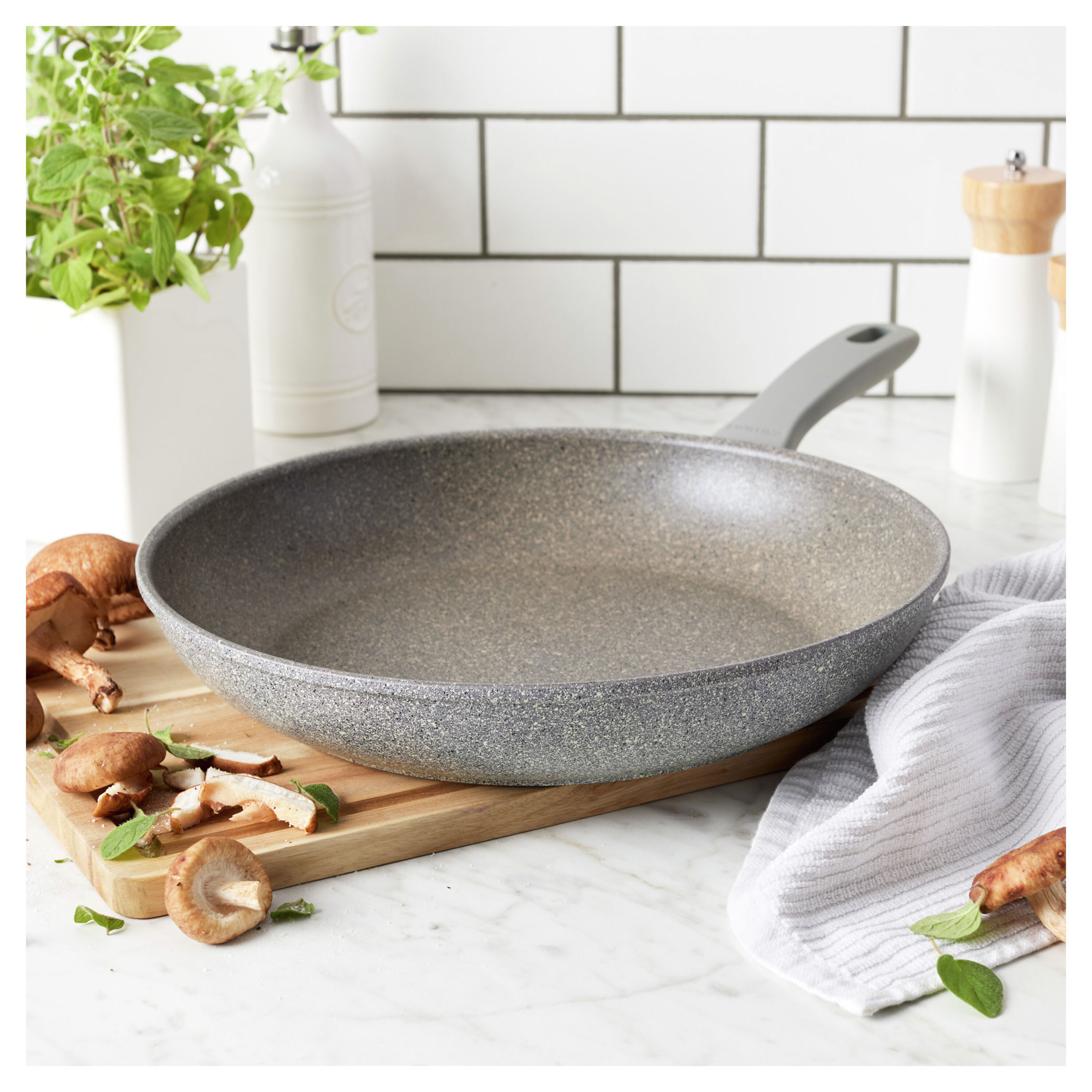 ZWILLING Parma Plus Frying Pan - Thumbnail 2