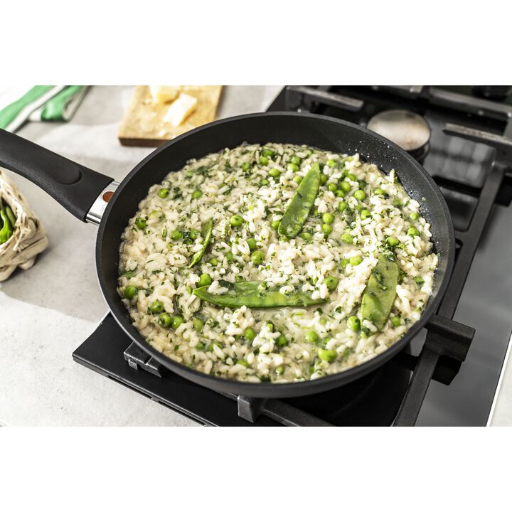 Rialto, 24 cm / 9.5 inch aluminum Frying pan, large 4