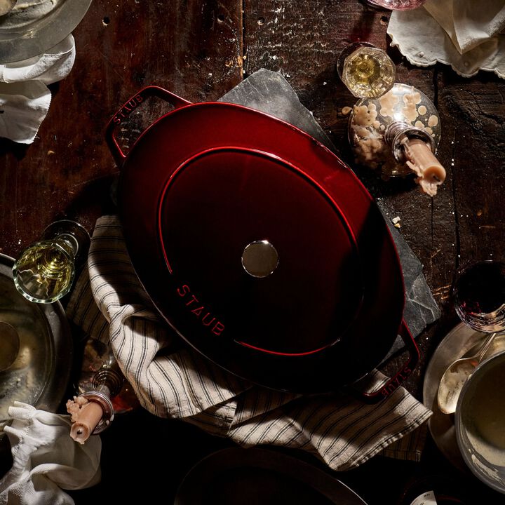 Cast Iron, 6.25 qt, Wide Oval Dutch Oven, grenadine, large 3