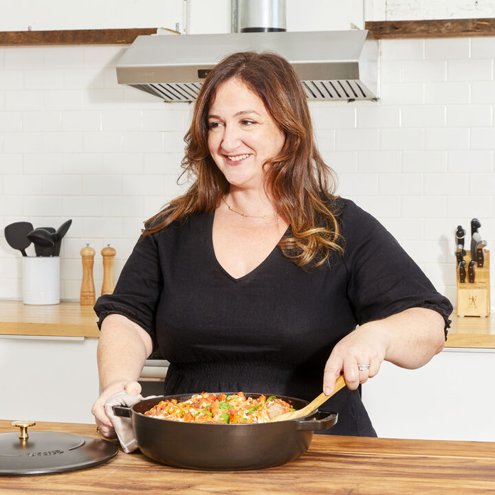 x Smitten Kitchen - Cast Iron, 4 qt, Braiser With Lid, Black Matte, large 3