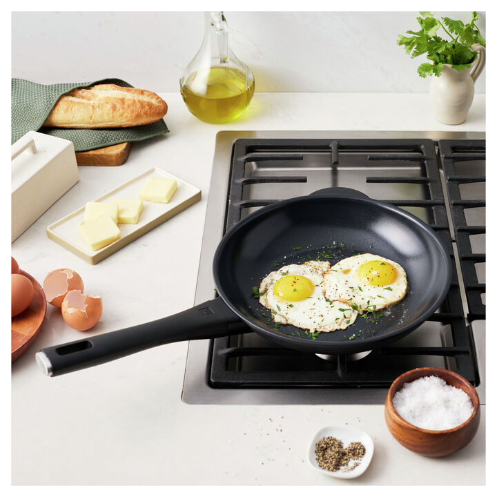 Madura Plus, Frying pan, 8 inch, aluminum, Titanium-reinforced ceramic non-stick coating, large 2