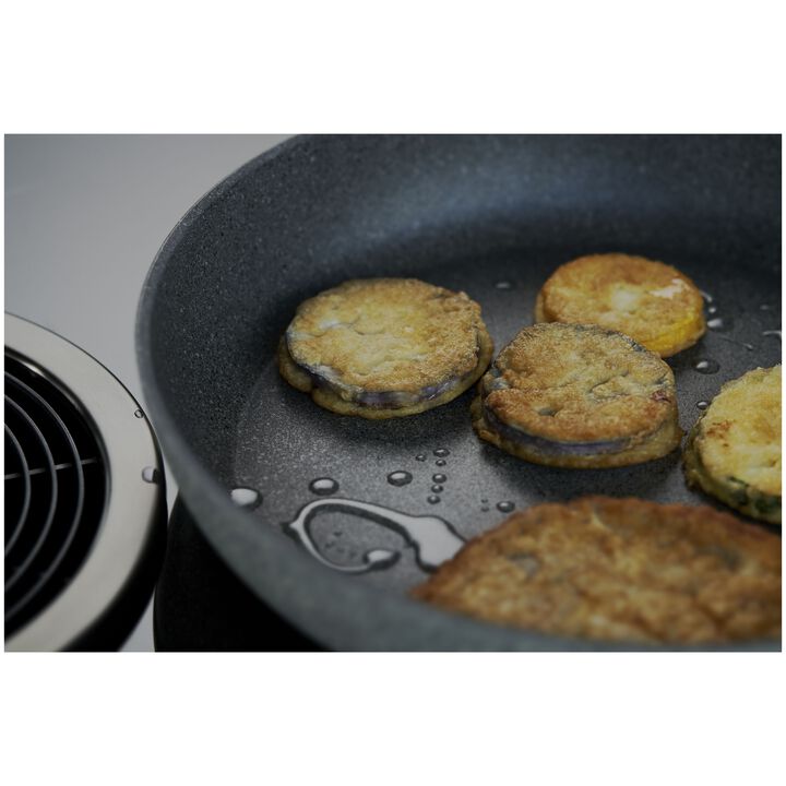 Salina, 24 cm / 9.5 inch aluminum Frying pan, large 3