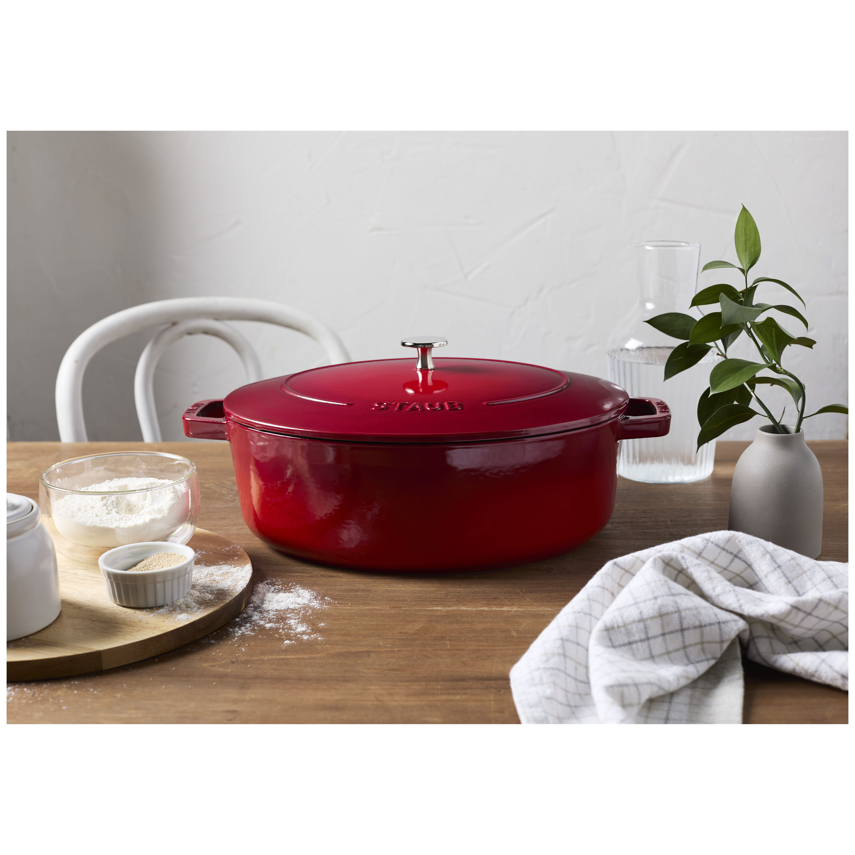Buy Staub Cast Iron French oven | ZWILLING.COM