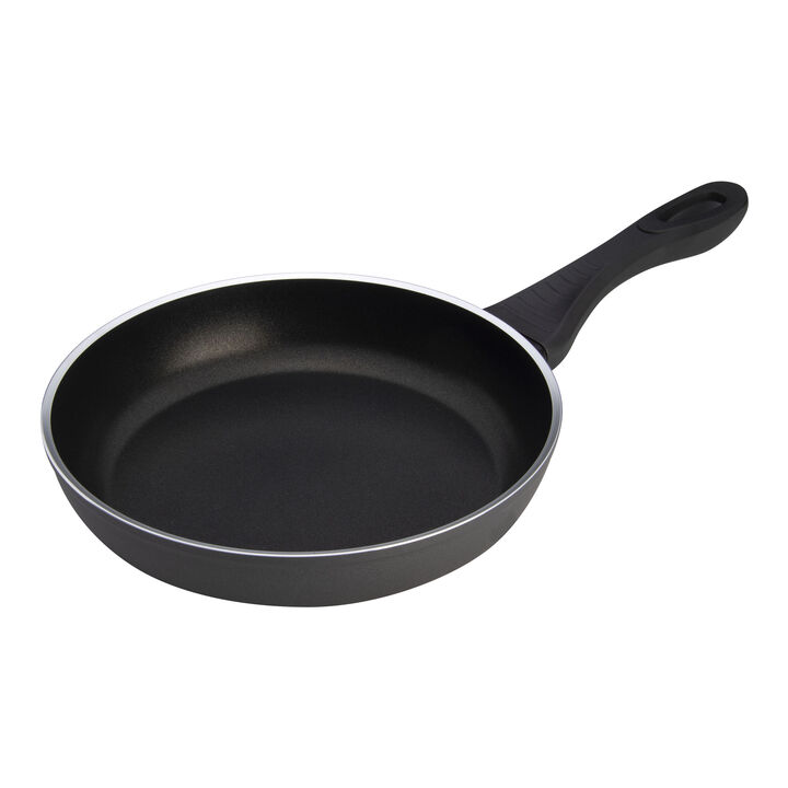 130, 24 cm / 9.5 inch aluminum Frying pan, large 1