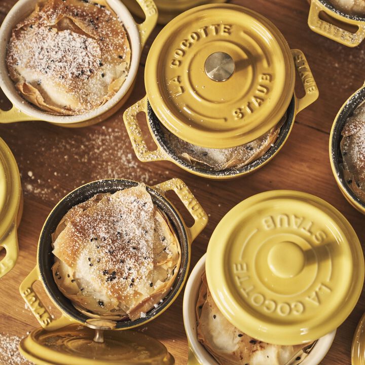Cast Iron, 0.25 qt, Mini Round Dutch Oven, citron, large 2