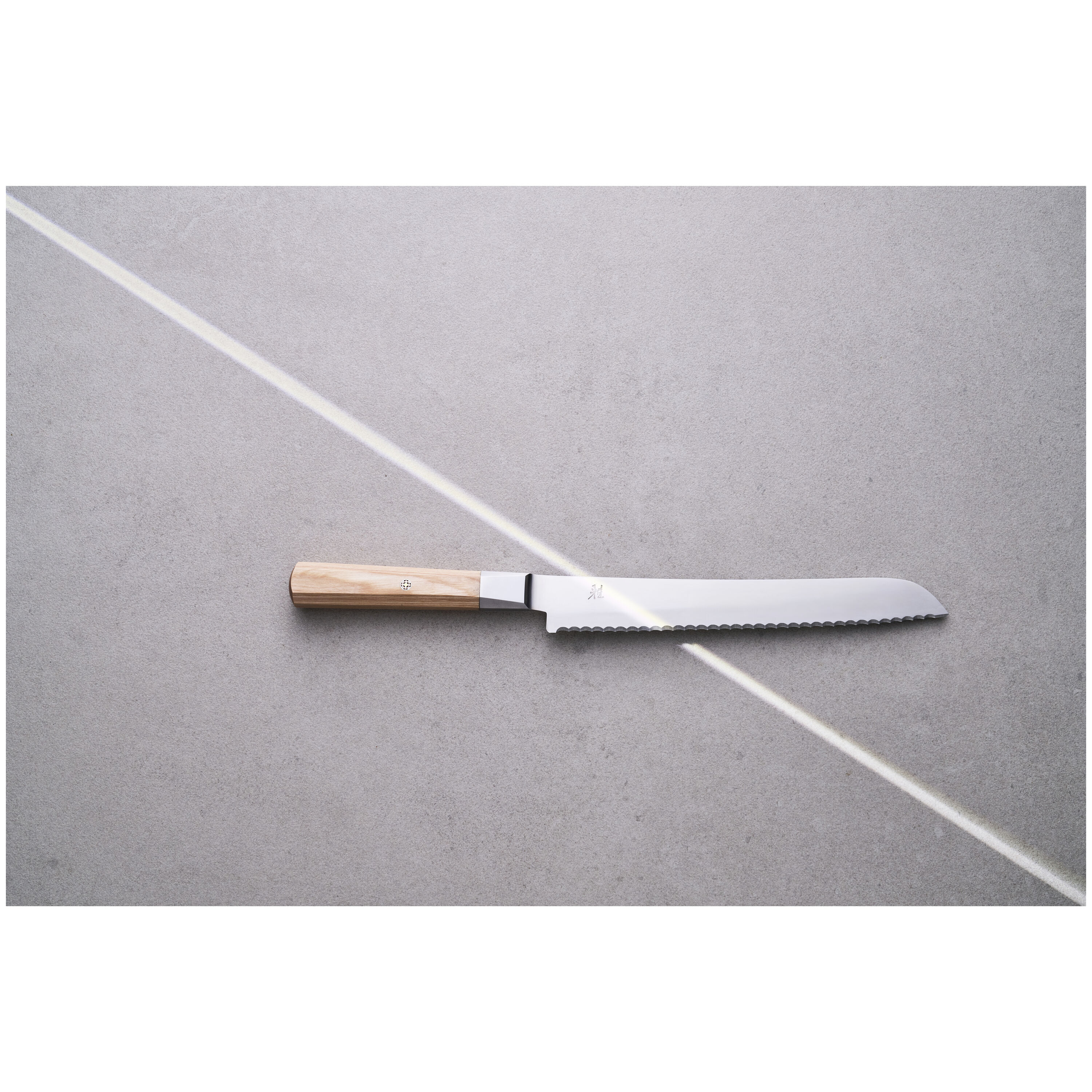 Thumbnail - MIYABI KOYA 4000FCv2 Brotmesser 23 cm, Wellenschliff