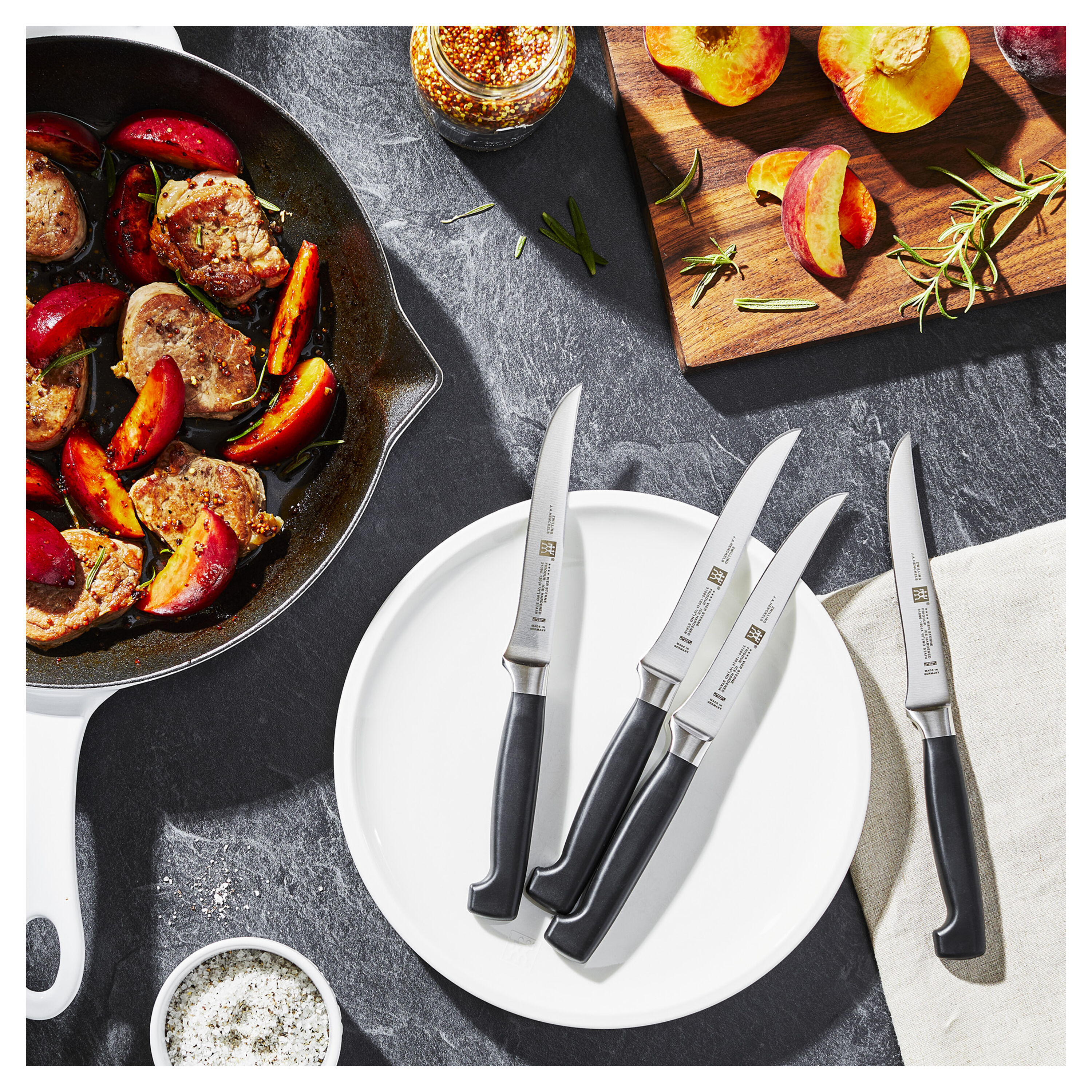 Zwilling Four Star 4-pc Steak Knife Set - Thumbnail 2