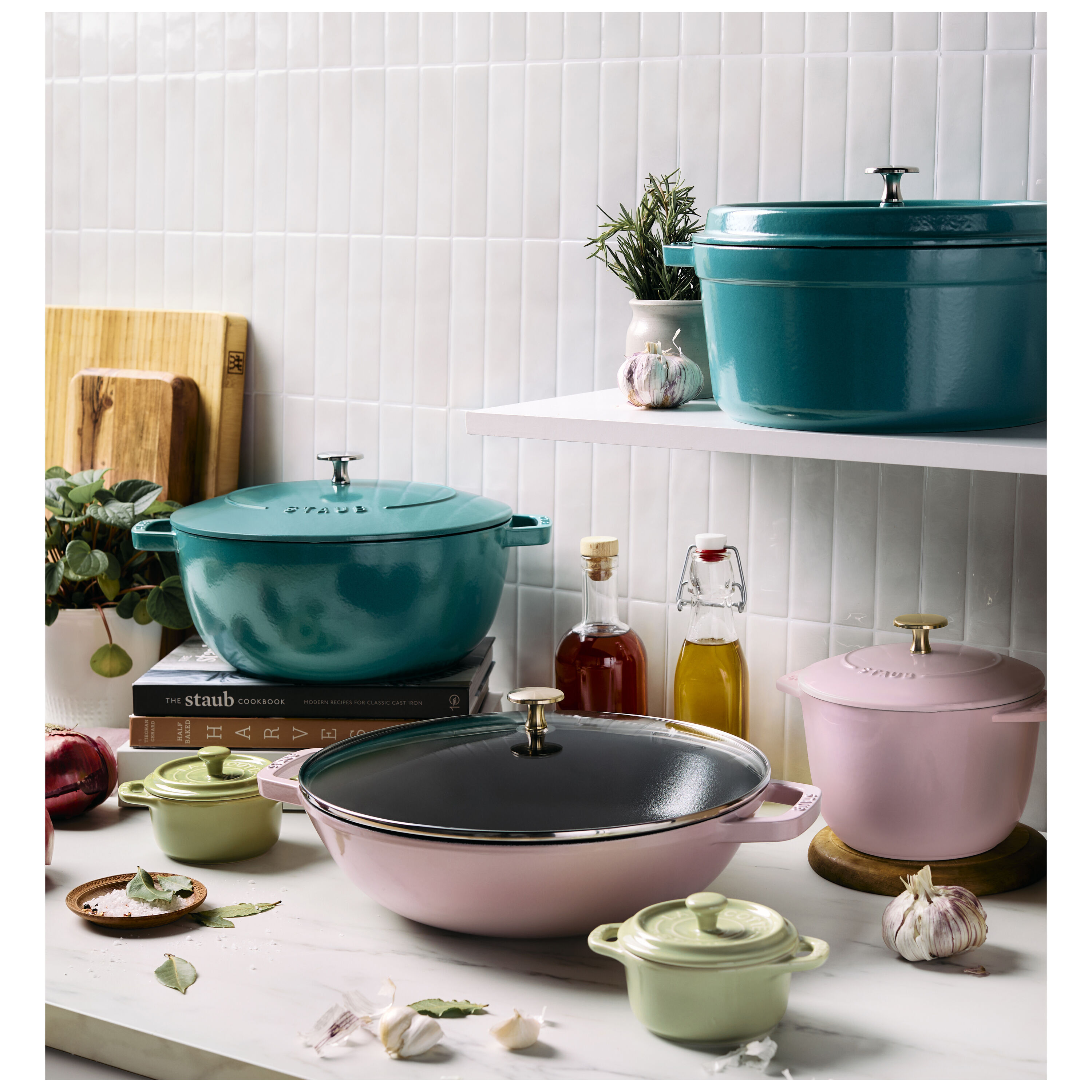 Buy Staub Cast Iron Cocotte | ZWILLING.COM