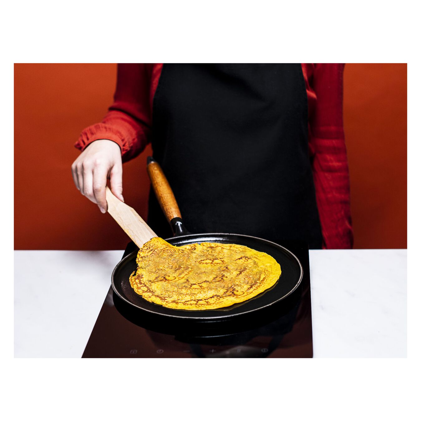 Buy Staub Cast Iron - Fry Pans/ Skillets Pancake pan with wooden handle |  ZWILLING.COM