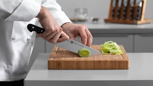 Cutting techniques in the kitchen