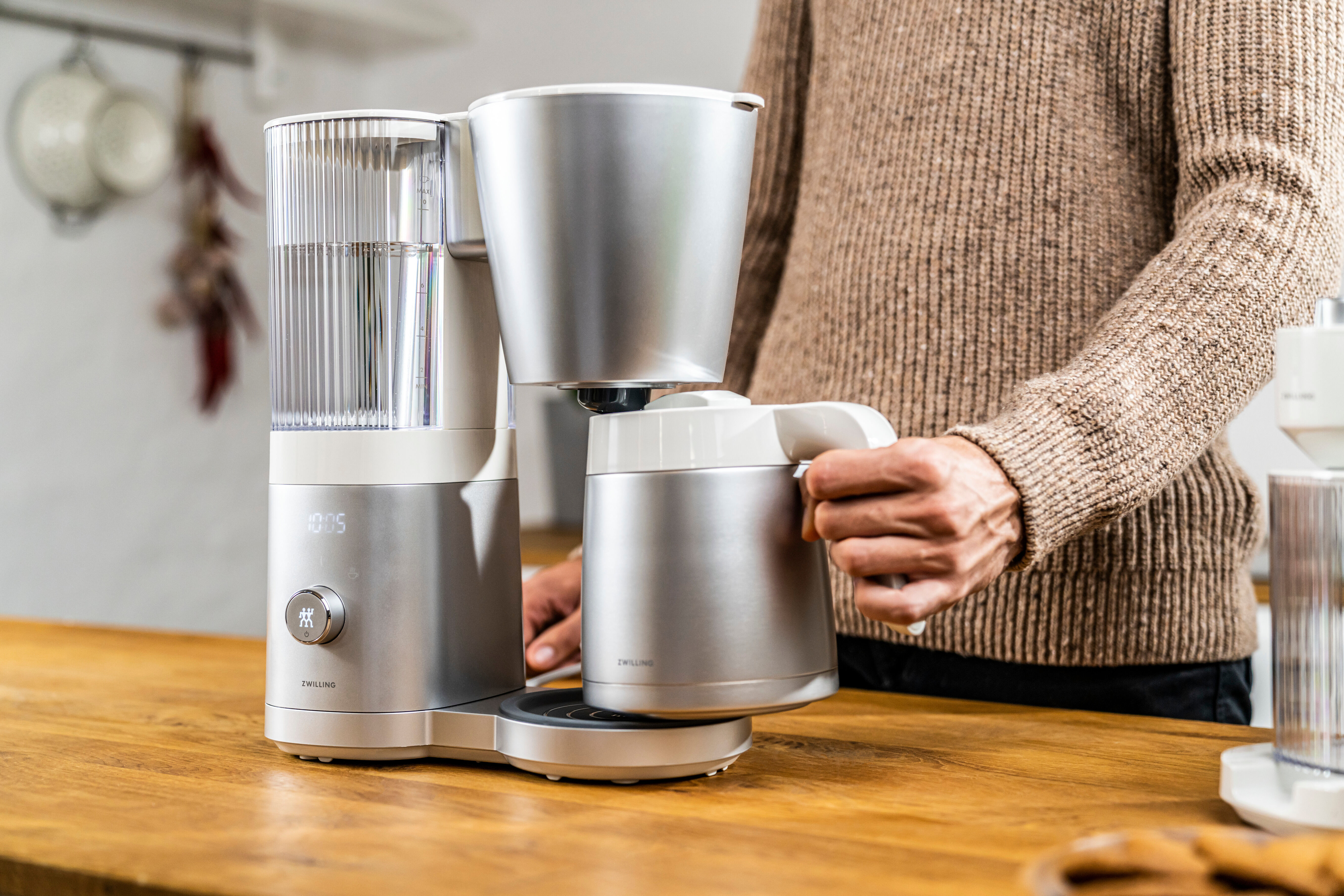 thermo-carafe-maker-silver-ls.